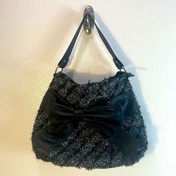 Elle Womens Hobo Shoulder Bag Ribbon Bow Details Lined Zip Closure Black - Picture 2 of 9